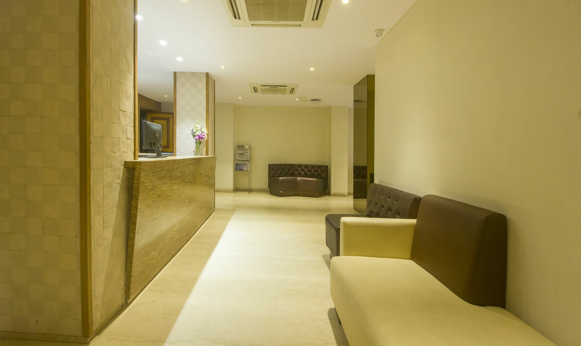 Treebo Trend Rosewood Hotel มุมไบ ภายนอก รูปภาพ